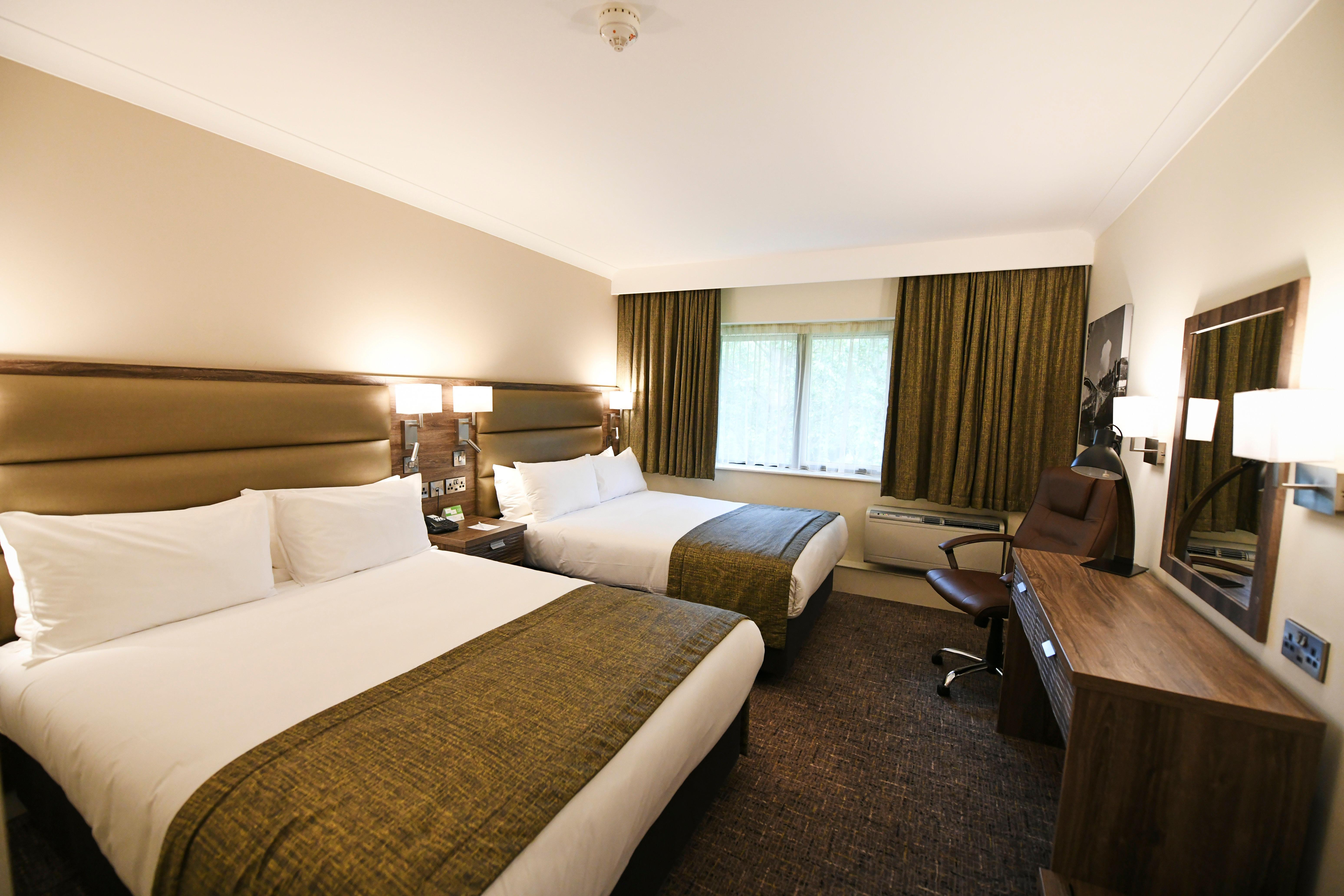 Holiday Inn Telford Ironbridge By Ihg מראה חיצוני תמונה