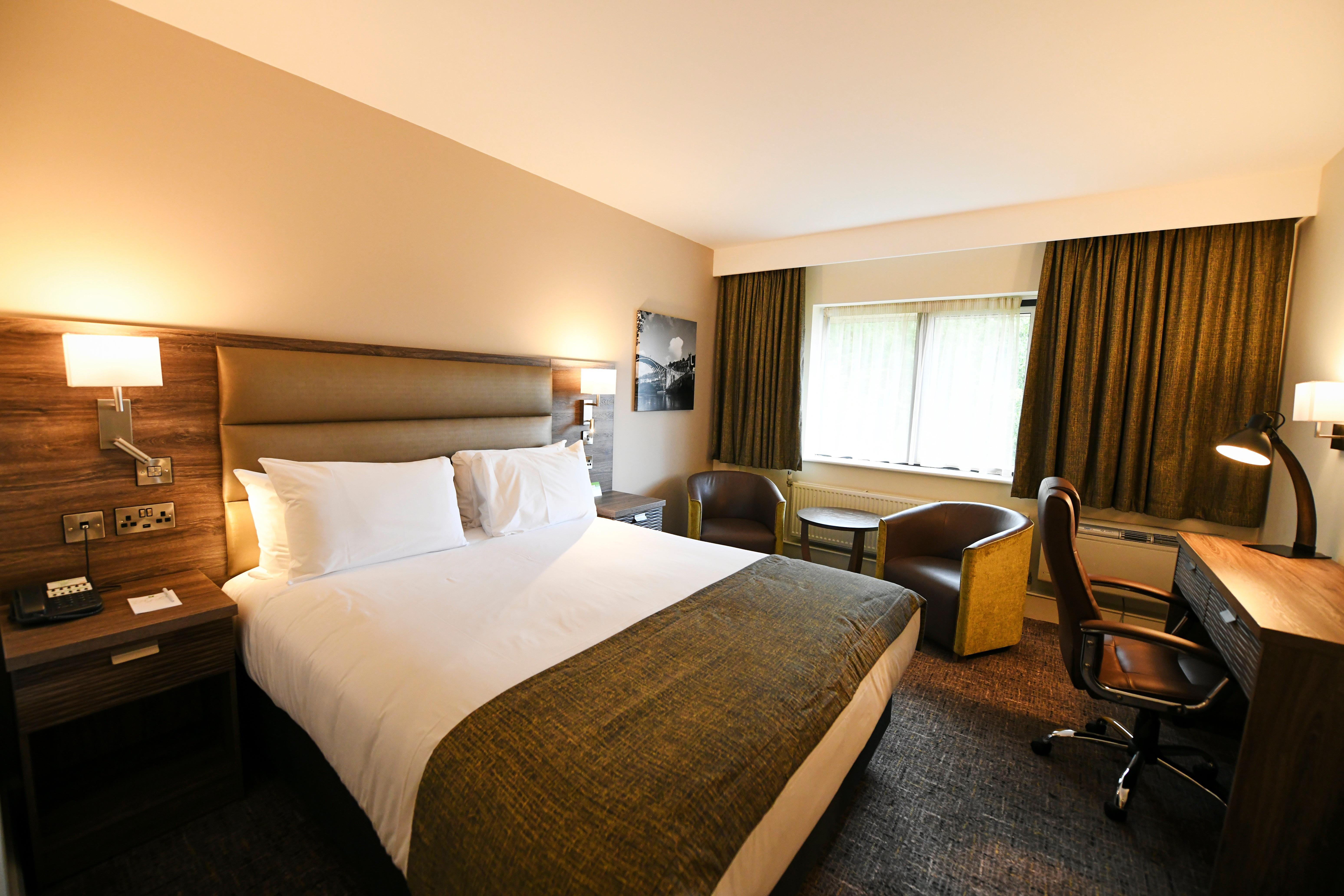 Holiday Inn Telford Ironbridge By Ihg מראה חיצוני תמונה